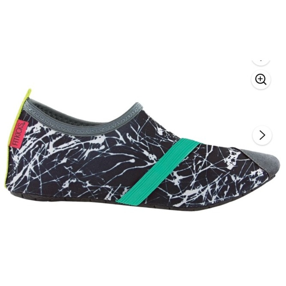 FitKicks Water Yoga Beach Pilates Rubber Sole Shoes Women's Sm‎ 5-6.5 NEW